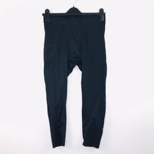 Fabletics Men's M Black Baseline Tight 3/4 Leggings Phone Pocket NWT Q37